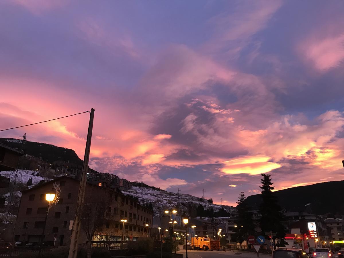 Apartamentos Turisticos Roc Del Castell 卡尼略 外观 照片
