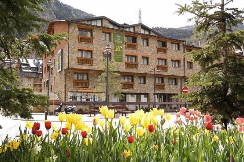Apartamentos Turisticos Roc Del Castell 卡尼略 外观 照片