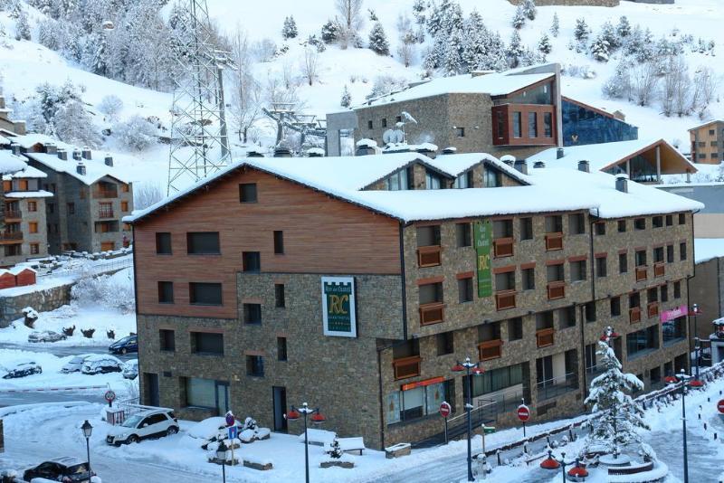 Apartamentos Turisticos Roc Del Castell 卡尼略 外观 照片