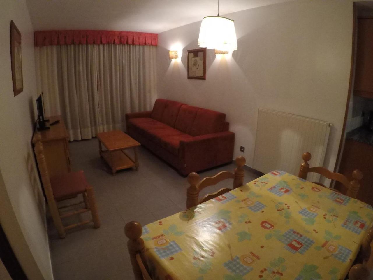 Apartamentos Turisticos Roc Del Castell 卡尼略 外观 照片