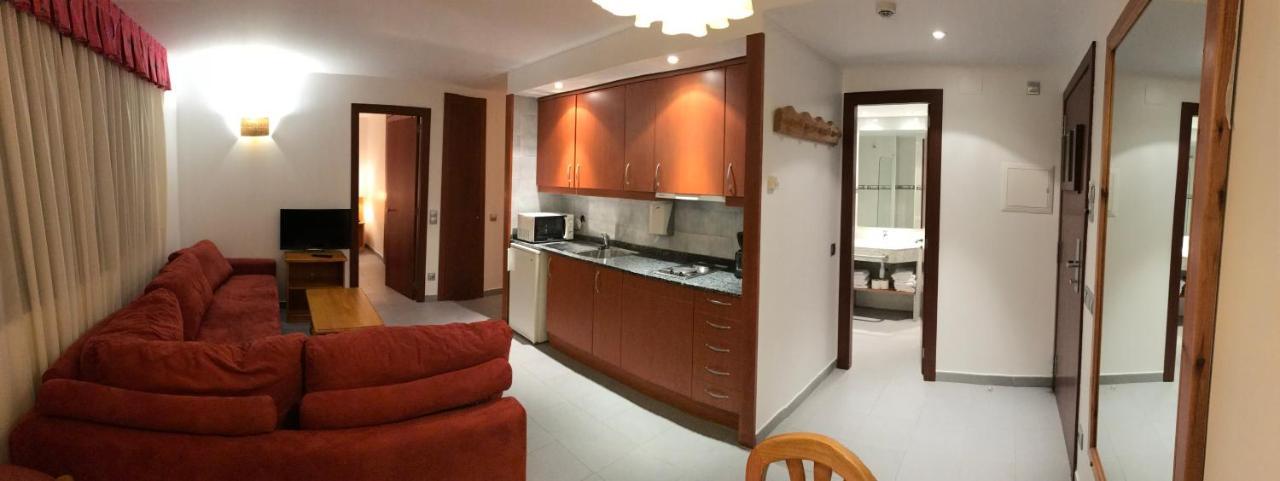 Apartamentos Turisticos Roc Del Castell 卡尼略 外观 照片