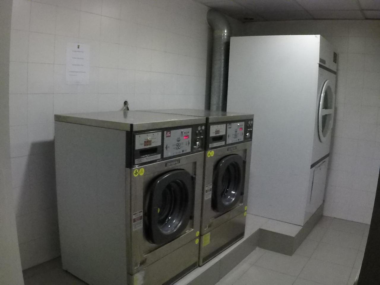 Apartamentos Turisticos Roc Del Castell 卡尼略 外观 照片